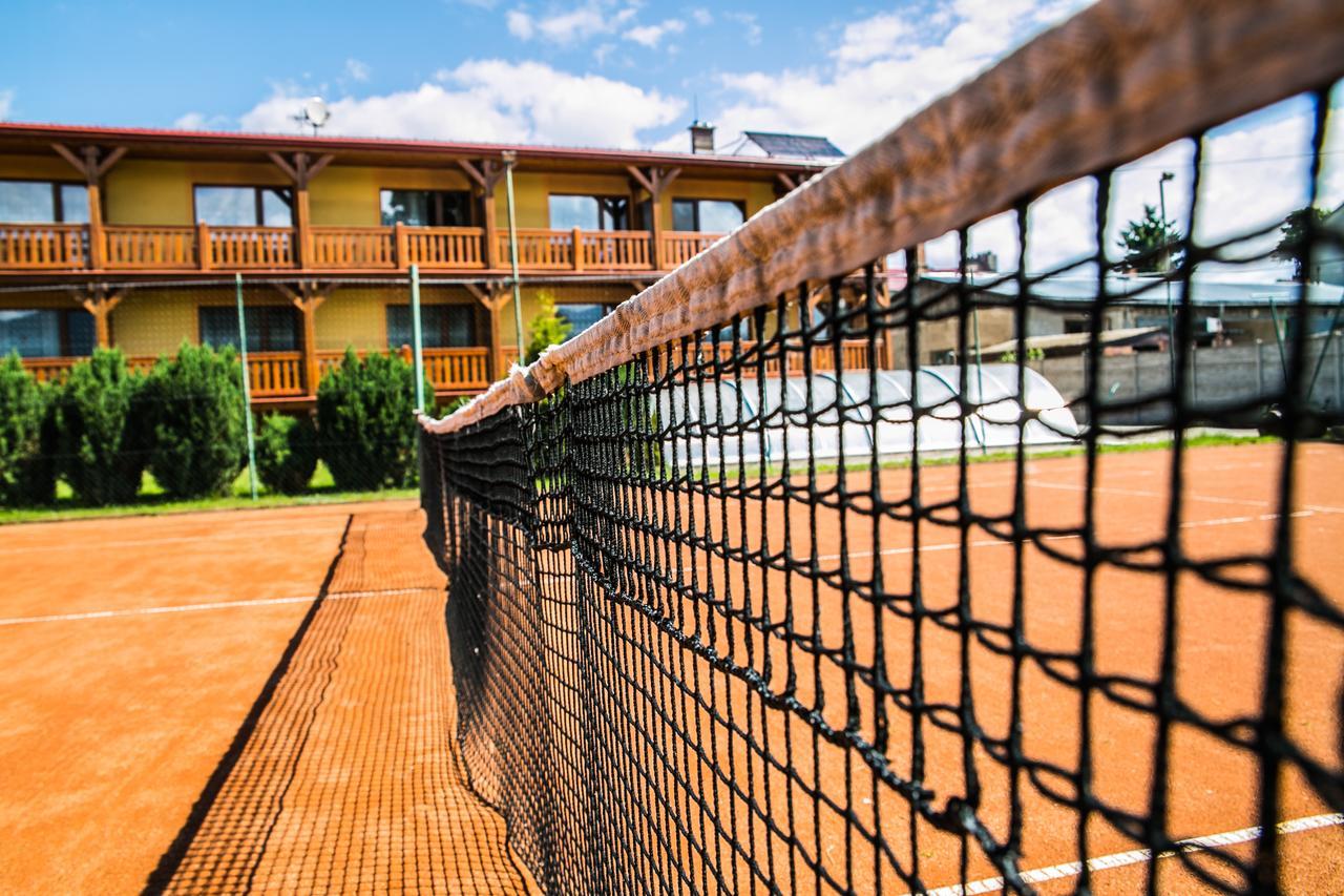 Hotel Penzion Fako Liptovský Mikuláš Exterior foto